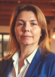 Dr_Zoe_Schofield.4918.jpg